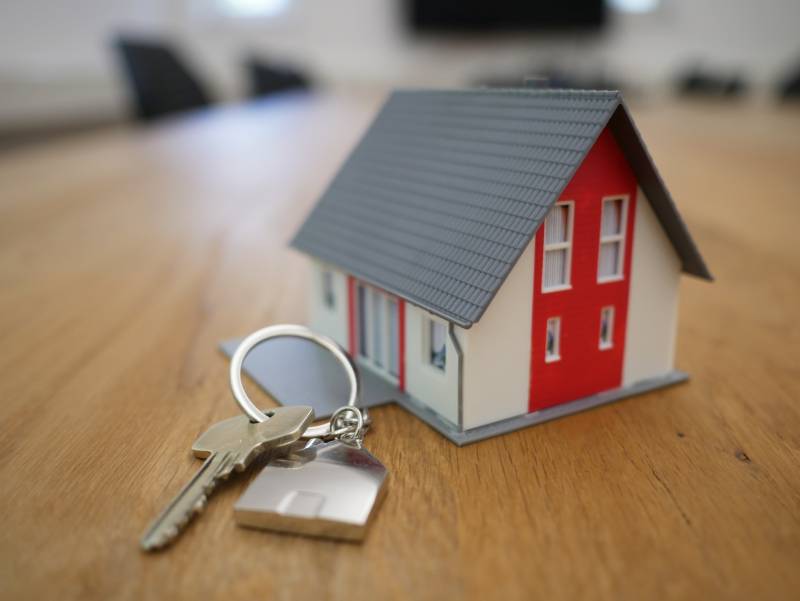 10 Things You Should Know Before Buying A Home Article Image
