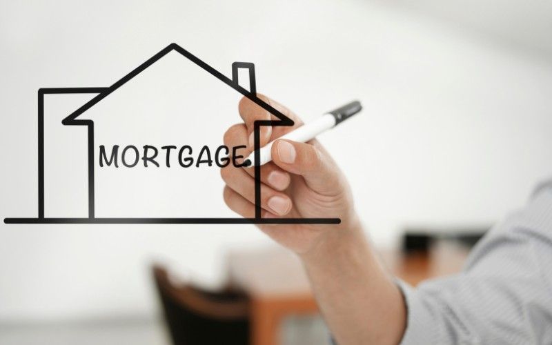 Guide cover: Mastering Mortgage Process for freelancers.
